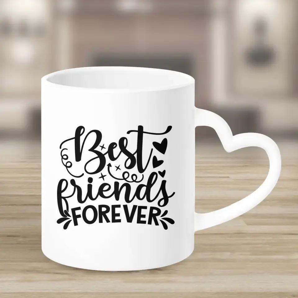 Zwei Freundinnen vor dem Kamin - Tassen